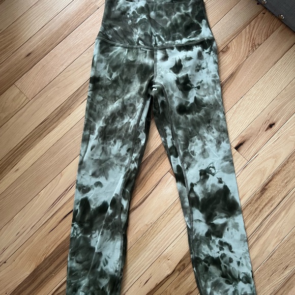 Lululemon Align Tie-Dye Leggings - Picture 1 of 4